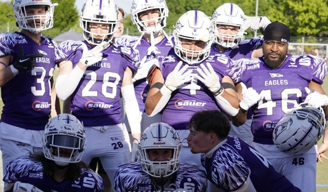 Die Reutlingen Eagles feiern beim stimmungsvollen „Hero Day“ einen klaren 36:0-Sieg gegen die Fellbach Warriors.
